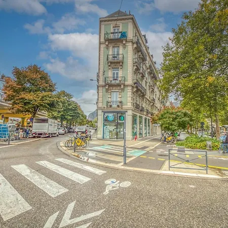 Le Petit Jaures - Gare / Tram Апартаменты